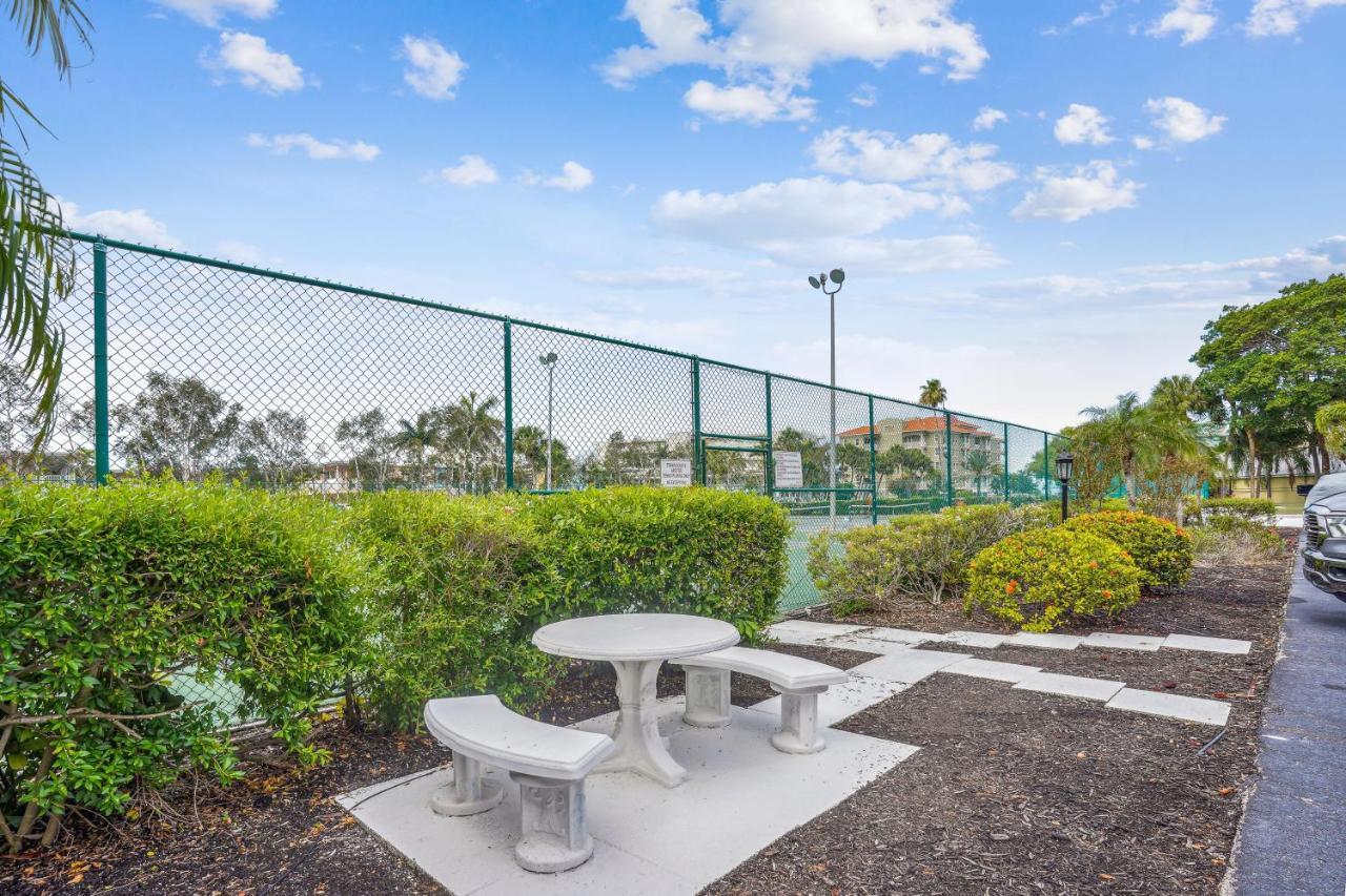 קלירווטר ביץ' Bayshore Yacht & Tennis 216 מראה חיצוני תמונה